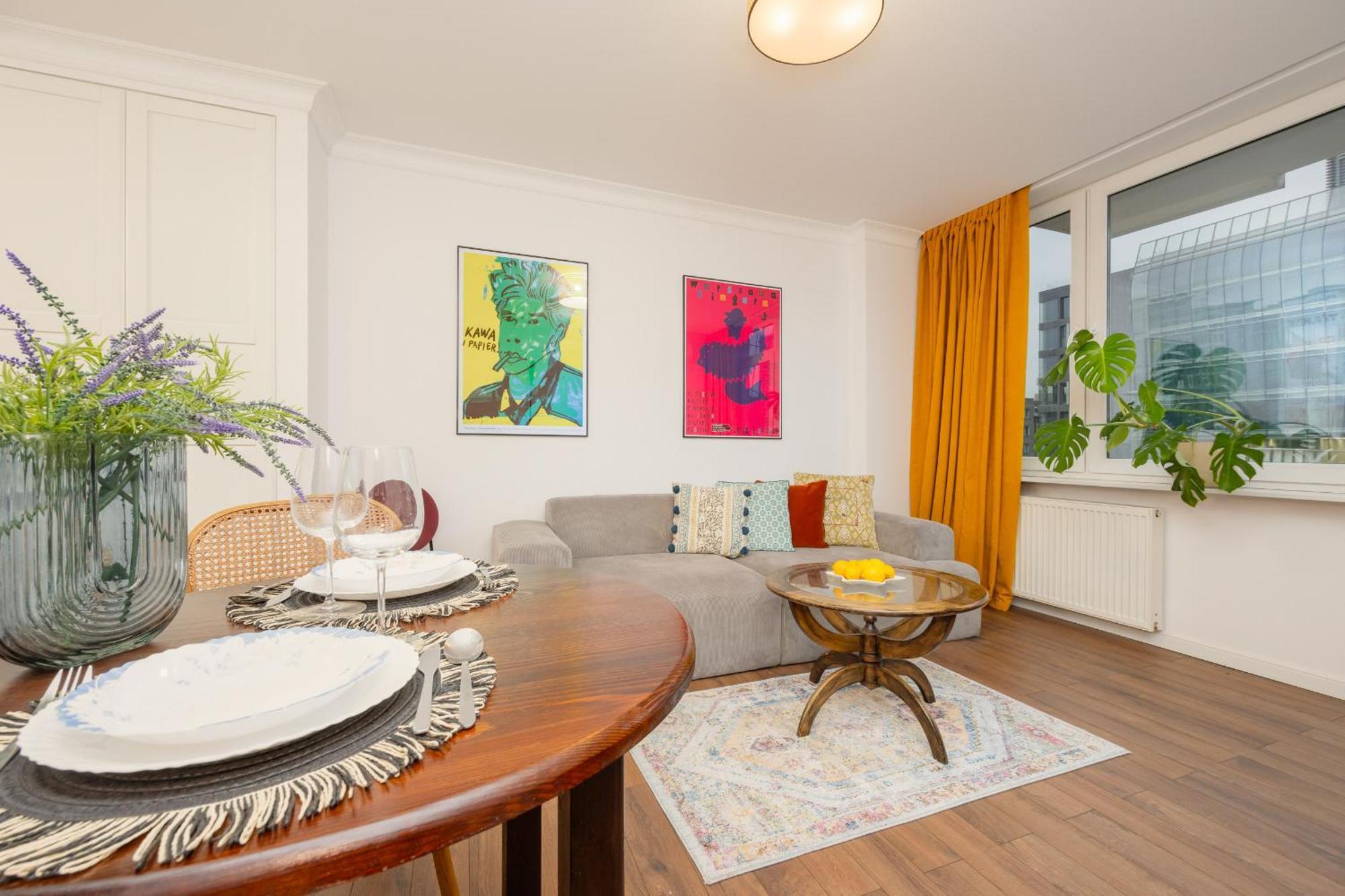 Marszalkowska Stylish Apartment With Balcony Warsaw Center By Noclegi Renters Exterior foto